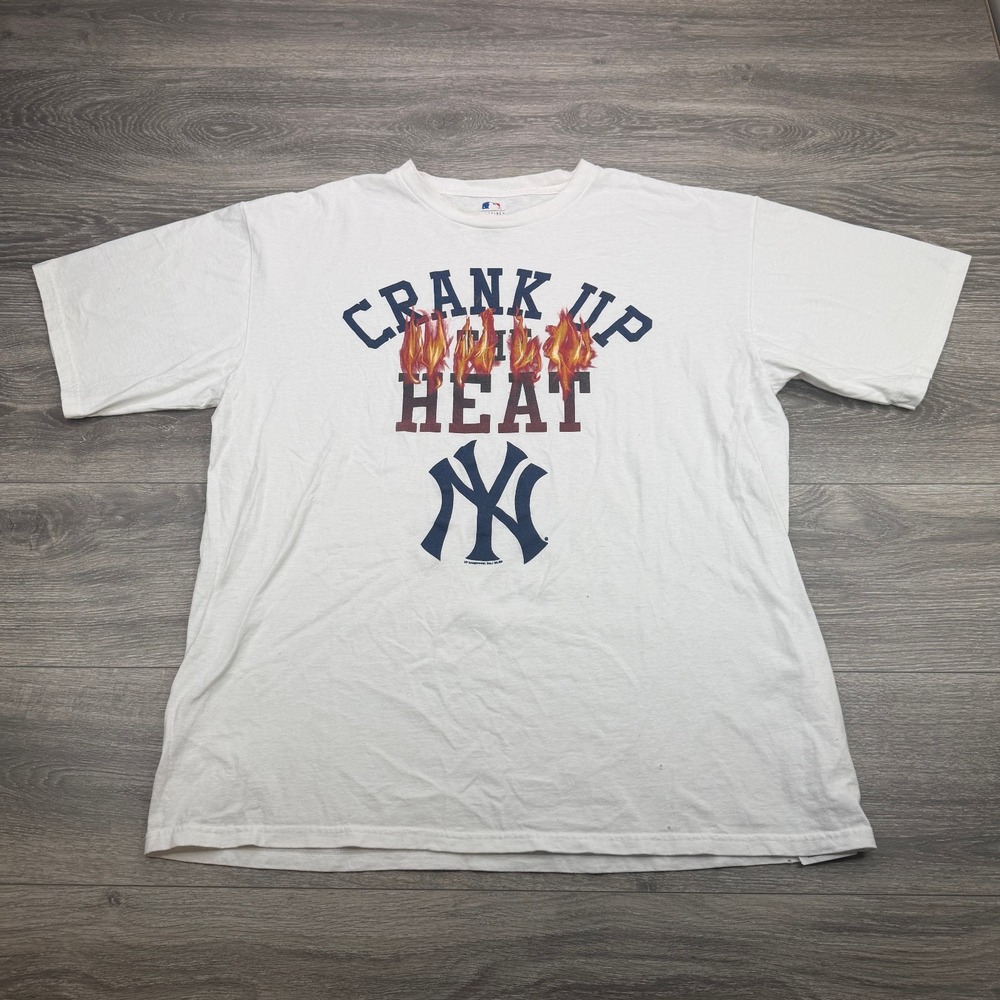 New York Yankees T-Shirt Mens XL White Big Logo Fire Flames Graphic MLB Baseball